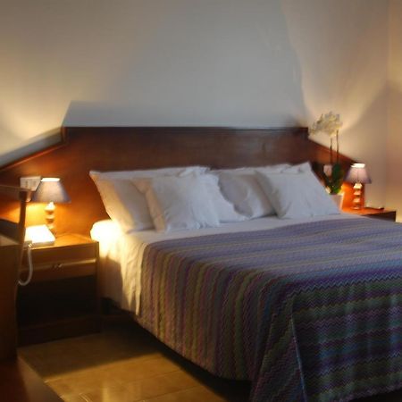 Albergo Smeraldo Castelnuovo Magra Exteriör bild