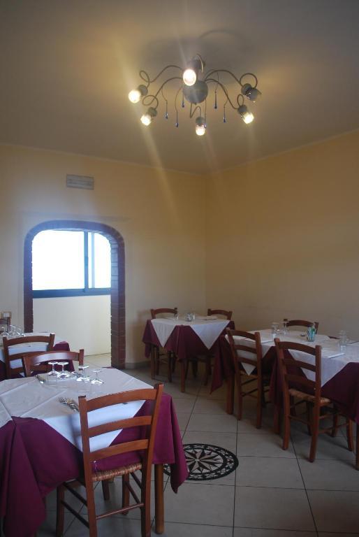 Albergo Smeraldo Castelnuovo Magra Exteriör bild